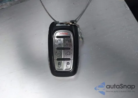 2020 Chrysler Pacifica Touring L z USA, uszkodzony, nr VIN 2C4RC1BG9LR217345